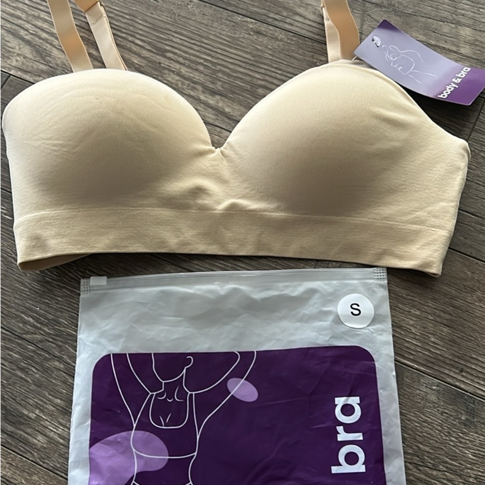 Body & Bra New Women's Cream Intimate Bra size small